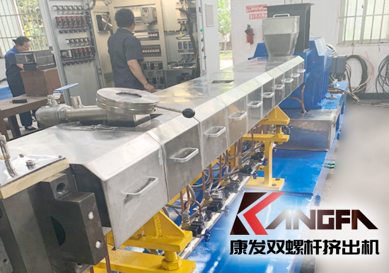 橡塑機械、橡塑原材料及化工助劑、輔助加工設備等行業(yè)盛會。2019深圳國際橡塑工業(yè)展（9月23-25日）。國內外雙螺桿擠出機、橡塑行業(yè)上下游企業(yè)拓展市場的絕佳選擇！