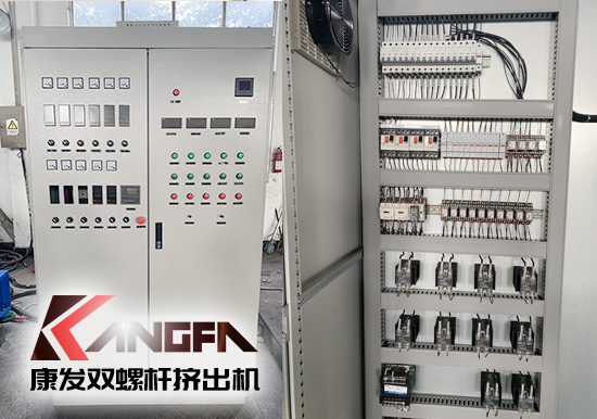 新一代65B型康發(fā)JSH標(biāo)準(zhǔn)化全新雙螺桿擠出造粒機(jī)組系列、品質(zhì)控制柜、真空系統(tǒng)等展示