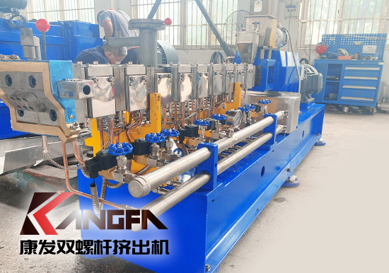 高效高產(chǎn)、大型精密、多功能化、模塊化、智能化雙螺桿擠出機(jī)——螺桿擠出機(jī)發(fā)展趨勢(shì)