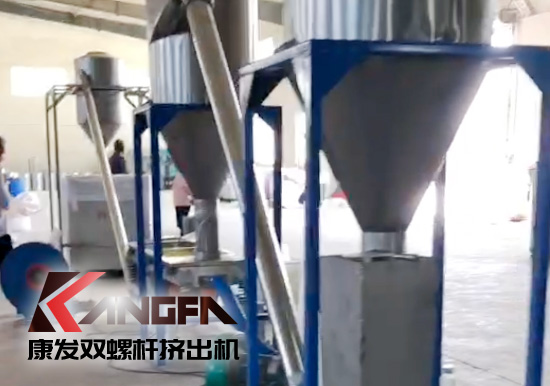 提升公司服務(wù)形象及品質(zhì)，不斷改善產(chǎn)品和服務(wù)質(zhì)量，促進(jìn)雙方保持長期合作關(guān)系！康發(fā)雙螺桿擠出機(jī)新疆烏魯木齊某客戶服務(wù)回訪！