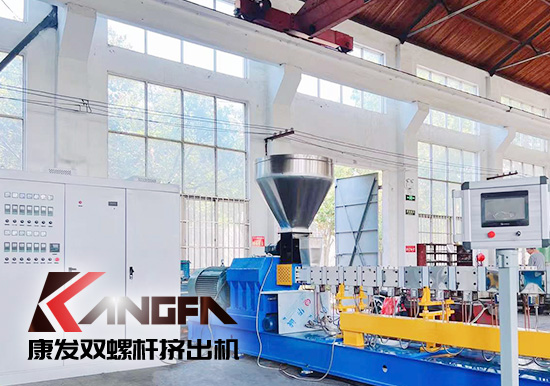 簡述雙螺桿擠出機主要組成部分（包括電機、螺桿、機筒、加熱器、變速器等）