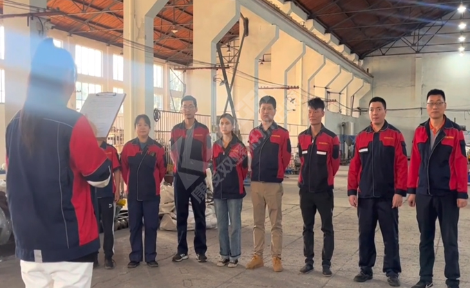 人人講安全，個(gè)個(gè)會(huì)應(yīng)急！南京康發(fā)雙螺桿擠出機(jī)開展《觸電傷害應(yīng)急預(yù)案演練》取得圓滿成功