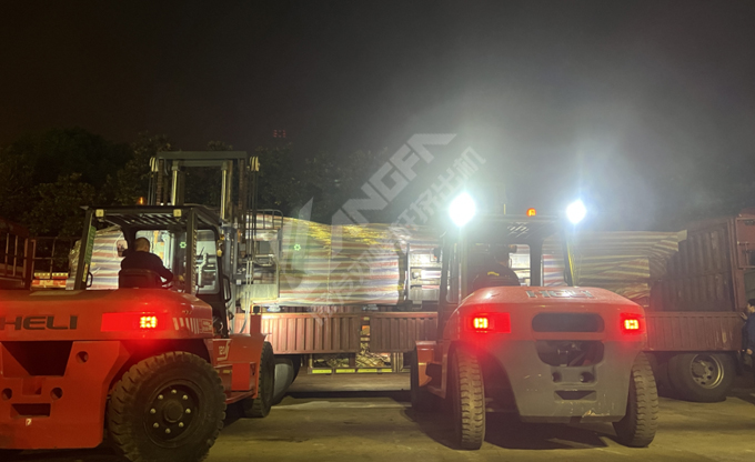 石科院廢塑料梯級減容高效液化脫氯(RDC)單元反應器通過出廠驗收 從南京康發(fā)雙螺桿擠出機工廠起運