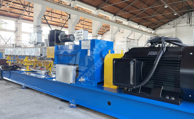 康發(fā)雙螺桿擠出機(jī)研產(chǎn)貫通，布局創(chuàng)新“先手棋”